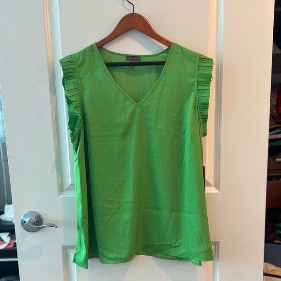 Vince Camuto Lime V-Neck Blouse with Pleated Sleeves - Picture 1 of 16
